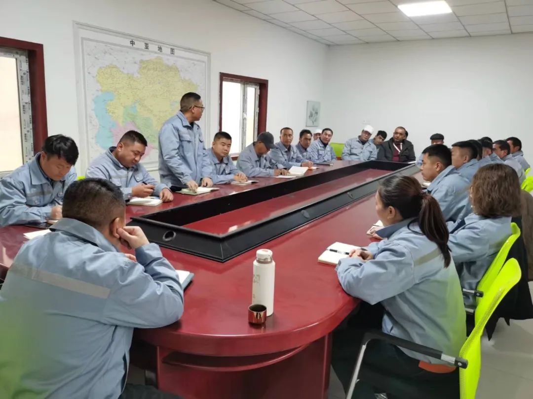 凝心聚力促發展，勠力同行譜新篇 | 圣新合集團喀什分公司召開2023年度總結大會